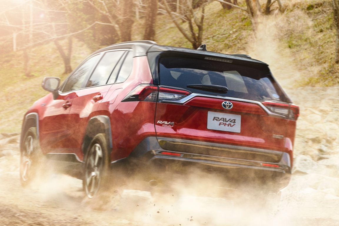 rav4phv_gallery_img03