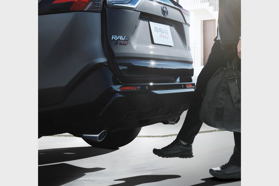 rav4phv_feature_img30